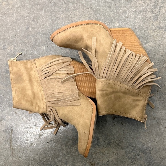 Very Volatile Tan Fringe Heeled Boots - Picture 3 of 5